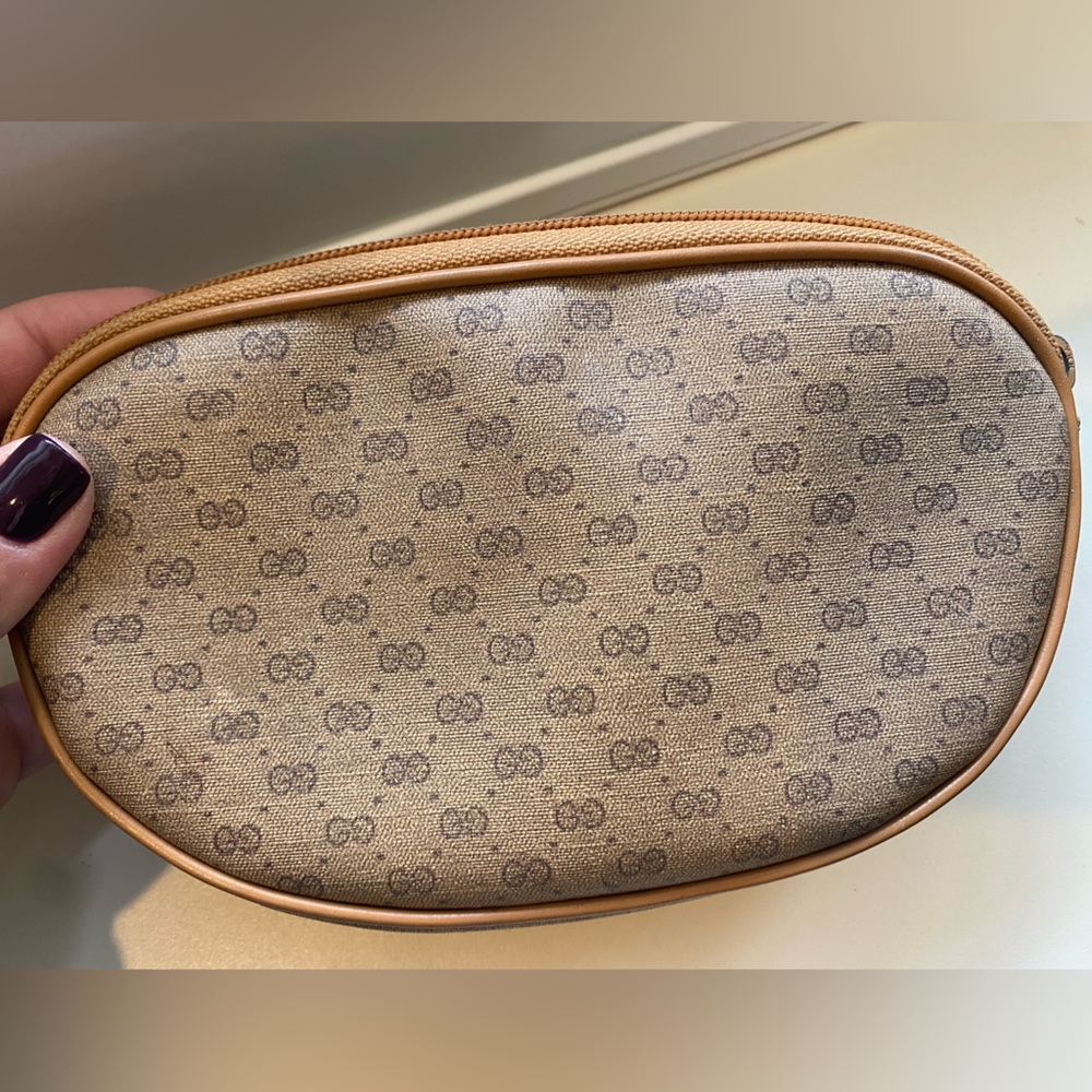 Gucci cosmetic case